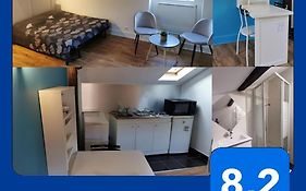 Studio Sous Les Toits Proche Paris Et Versailles