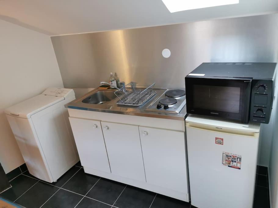 Studio Sous Les Toits Proche Paris Et Versailles Chaville Esterno foto